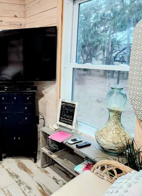 Secluded Tiny House By The Marsh With Hunting Island Beach Pass Frogmore 外观 照片