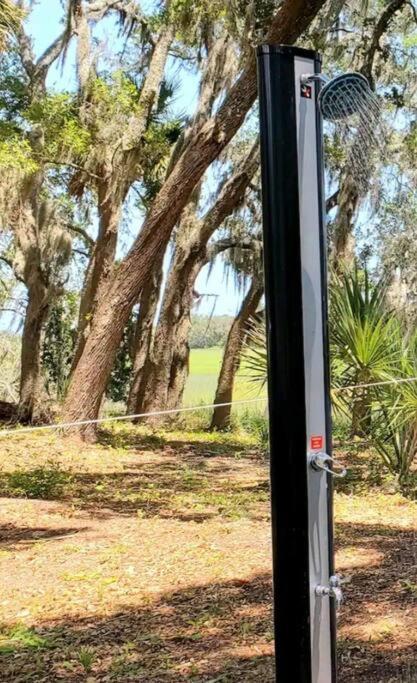 Secluded Tiny House By The Marsh With Hunting Island Beach Pass Frogmore 外观 照片