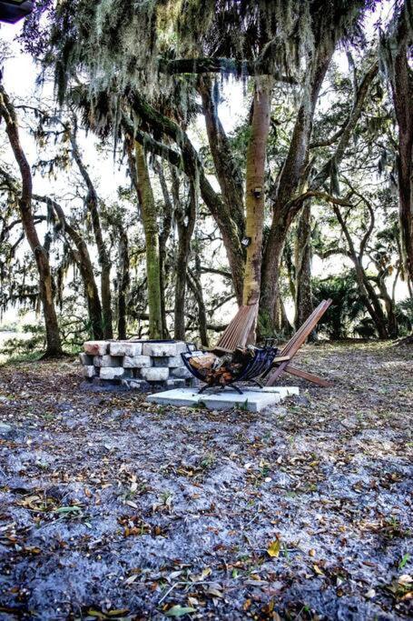 Secluded Tiny House By The Marsh With Hunting Island Beach Pass Frogmore 外观 照片